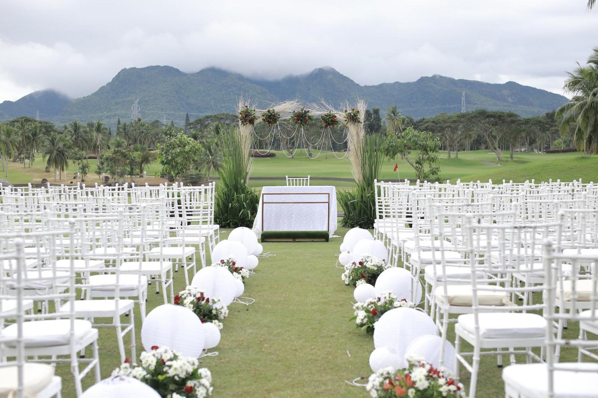 The Suites At Mount Malarayat Lipa City Esterno foto