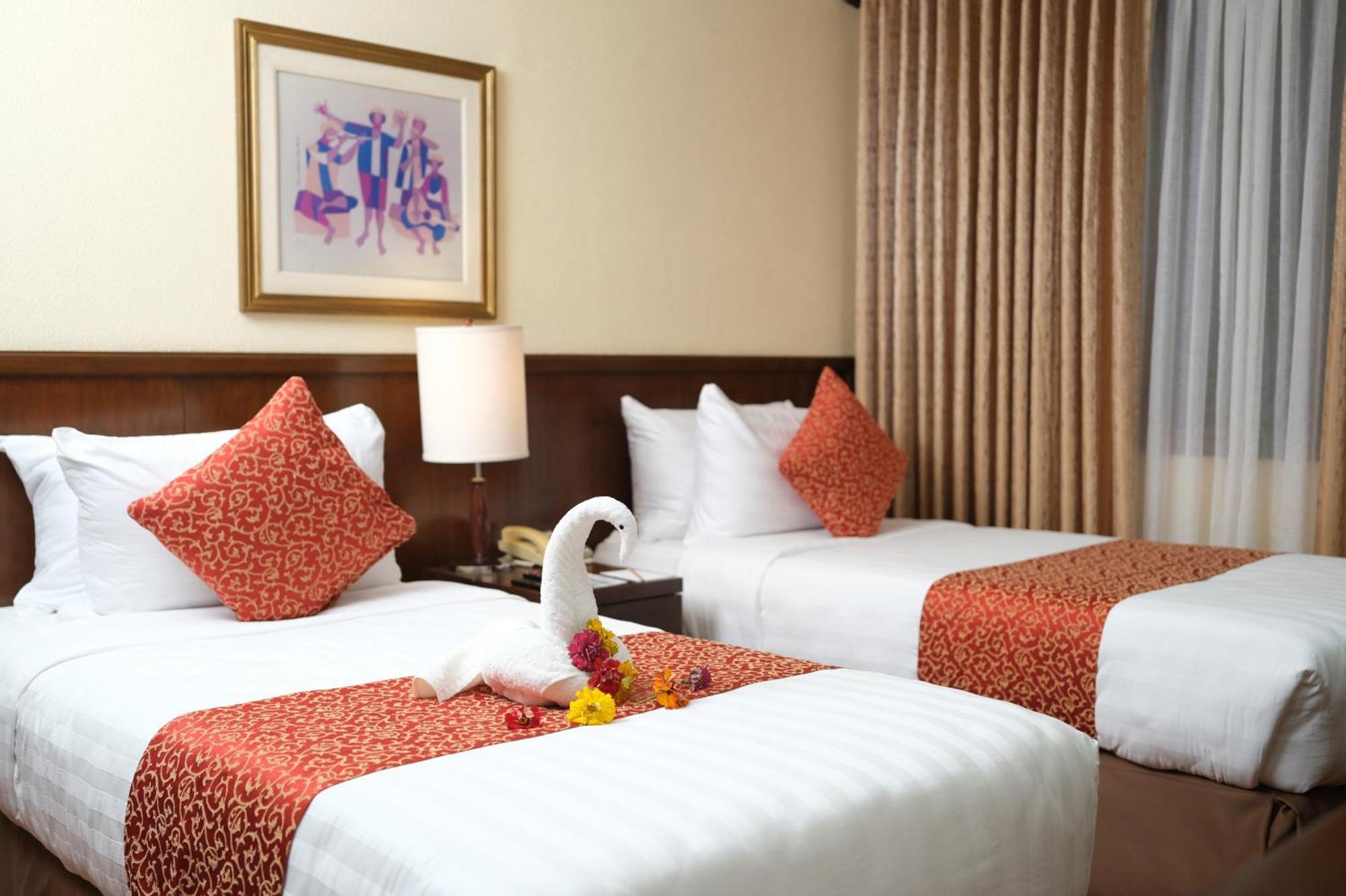 The Suites At Mount Malarayat Lipa City Esterno foto